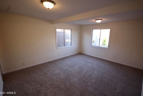 2007 56 Ave, Phoenix AZ 85031-2514 exterior