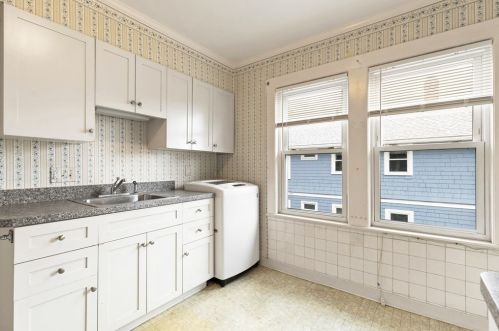 13 Edith St, Arlington MA 02474-8820 exterior