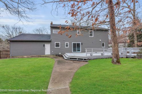 722 Green Valley Rd, Jackson Twp NJ  08527-2942 exterior