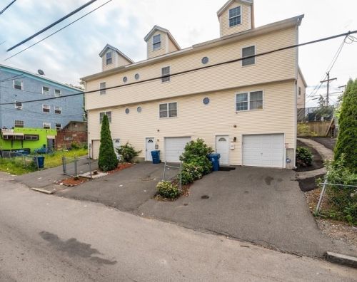 168 Union St, Lawrence MA 01841-3935 exterior