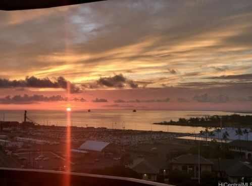 415 South St, Honolulu HI  96813-5052 exterior