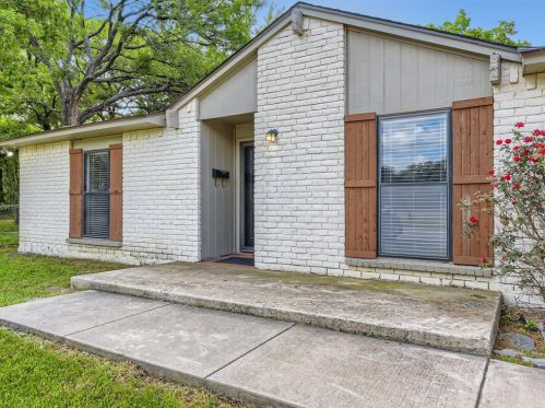 7032 Greenview Cir, Fort Worth TX 76120-1343 exterior