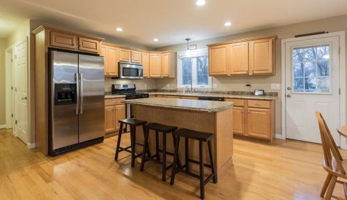 25 Oak Meadow Pl, East Bridgewater, MA 02324-1553