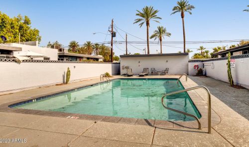 4206 38th St, Phoenix AZ 85018-4836 exterior