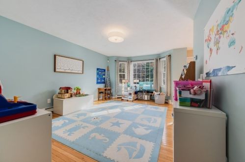 1 Eric Rd, Norfolk MA 02056-1914 exterior