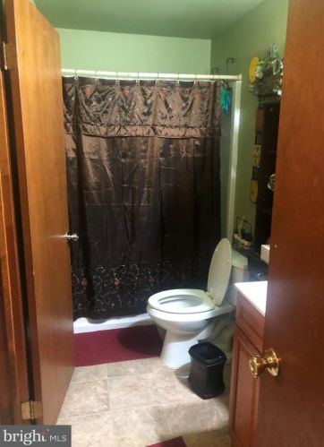 416 Prince St, West Deptford NJ 08096-5711 exterior