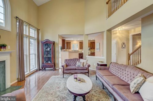 6920 Mystic Wood Way, Columbia MD 21044-4914 exterior