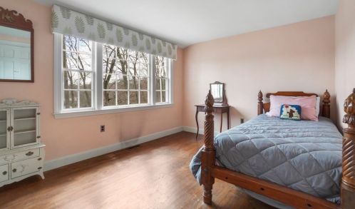 414 Westfield St, Dedham MA 02026-5626 exterior