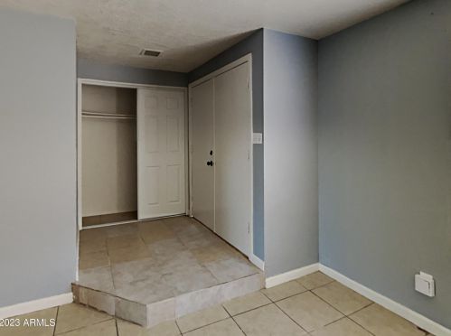 8133 31st Dr, Phoenix, AZ 85051-6222