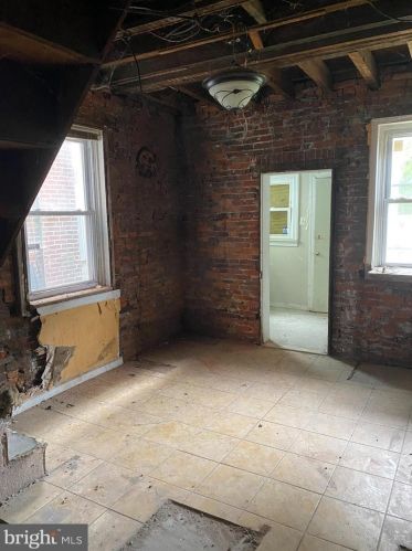 4916 Chestnut St, Philadelphia PA  19139-3516 exterior