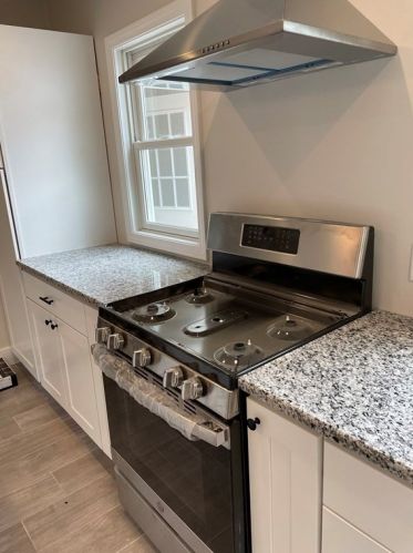 4 Nelson St, Plymouth MA  02360-4045 exterior