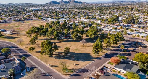 11605 37 Pl, Phoenix AZ 85050-2699 exterior