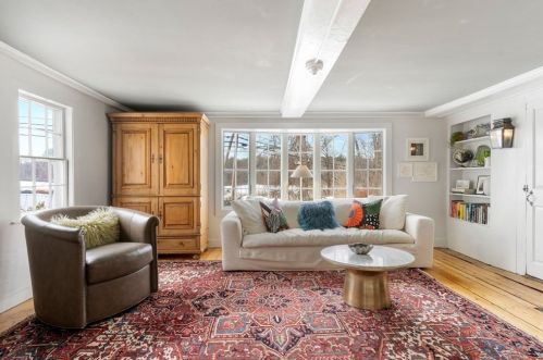 93 Riv Rd, Topsfield MA 01983-2111 exterior