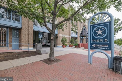 7 Columbus Blvd, Philadelphia PA  19106-1402 exterior