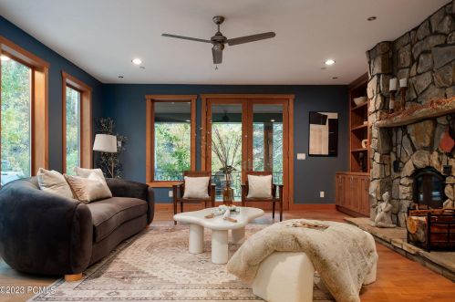 2505 Bear Holw Dr, Park City UT 84098-8524 exterior