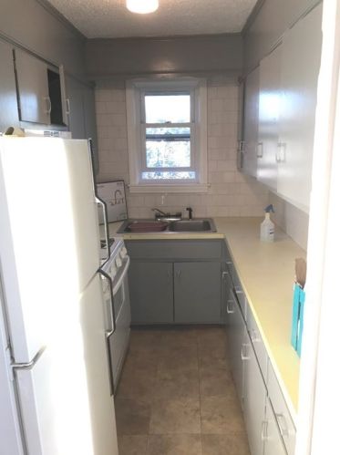 136 Dartmouth St, New Bedford MA 02740-3106 exterior