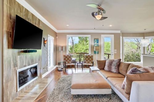 17 Highland Park Ln, Atlanta GA 30306-3447 exterior