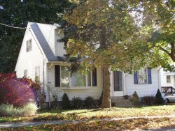 1238 Walnut St, Newton, MA 02461-1829