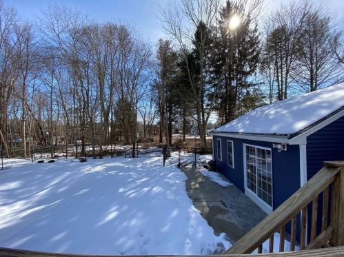 332 East St, West Bridgewater MA  02379-1808 exterior