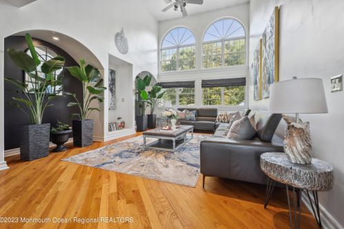 750 Farmingdale Rd, Jackson Twp NJ 08527-4301 exterior