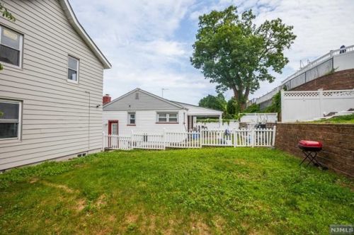 72 Nolton St, Belleville NJ 07109-2237 exterior