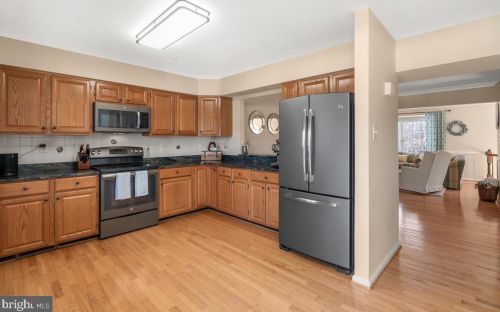 5327 Tarkington Pl, Columbia MD 21044-5407 exterior