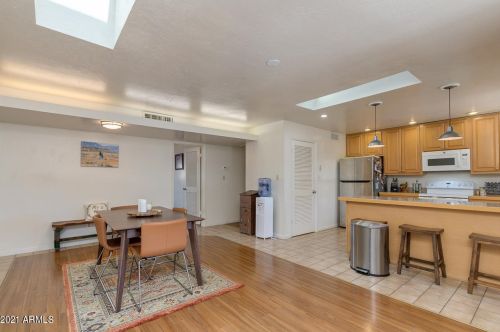 8039 6 Pl, Phoenix AZ 85024-1000 exterior