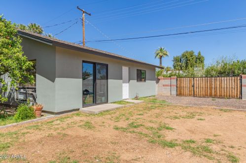 3407 44th Pl, Phoenix AZ  85018-6025 exterior