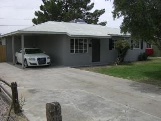 2827 Keim Dr, Phoenix, AZ 85017-1735