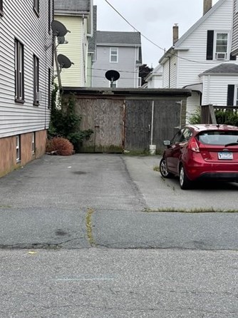 72 Fair St, New Bedford MA  02740-4740 exterior