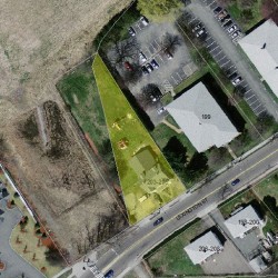 203 Lexington St, Newton MA 02466-1305 aerial view