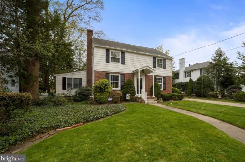 135 Bayard Ave, West Deptford, NJ 08096-1801