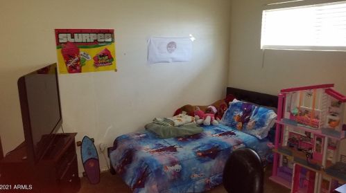 3944 Earll Dr, Phoenix AZ 85018-7103 exterior