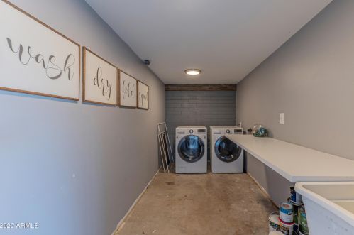 1612 Euclid Ave, Phoenix AZ 85042-8122 exterior