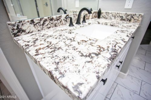 35318 31st Dr, Phoenix AZ  85086-2127 exterior