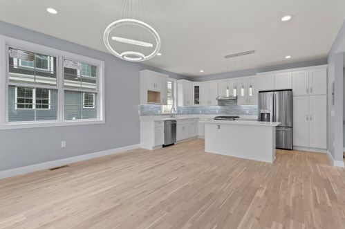 639 Washington St, Braintree MA 02184-5754 exterior