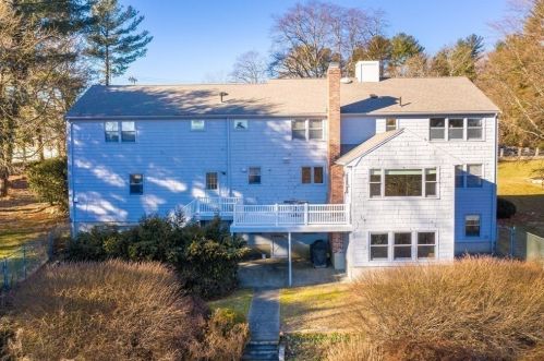 1140 Webster St, Needham MA 02494-2431 exterior