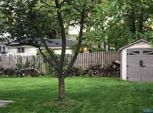 484 11th St, Cresskill NJ  07626-1244 exterior