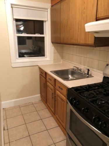 236 Haverhill St, Lawrence MA 01840-1406 exterior