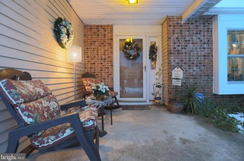 155 Lakebridge Dr, West Deptford, NJ 08096-6723