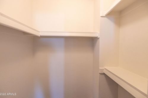 6932 Beatrice St, Phoenix AZ 85043-2397 exterior