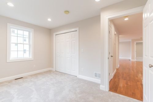 40 Lawrence Ave, East Bridgewater MA 02324-1613 exterior