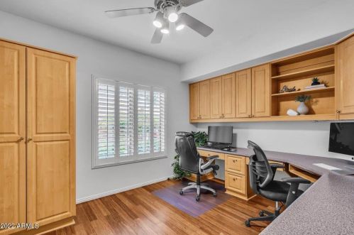 1916 Claire Dr, Phoenix AZ 85022-4106 exterior