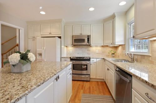 2262 Brookhurst Dr, Atlanta GA 30338-6646 exterior