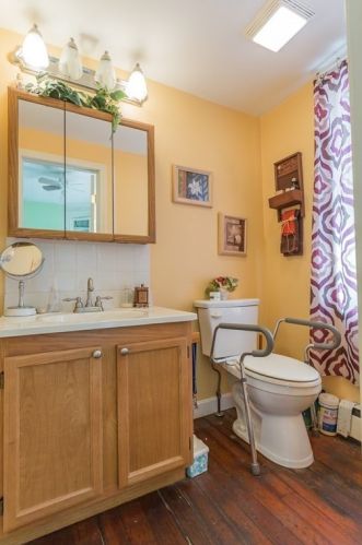 115 Sycamore St, New Bedford MA 02740-4340 exterior