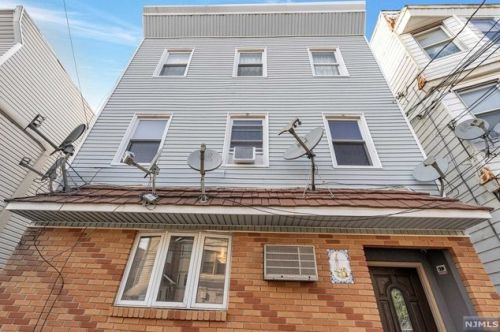 312 Cross St, East Newark NJ  07029-1208 exterior