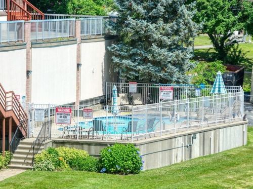 65 Lake Ave, Worcester MA  01604-1199 exterior