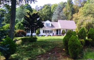 441 Stonetown Rd, Skyline Lakes, NJ 07456-1310