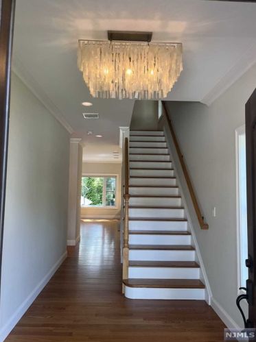 70 Park Ave, Cresskill NJ  07626-1519 exterior