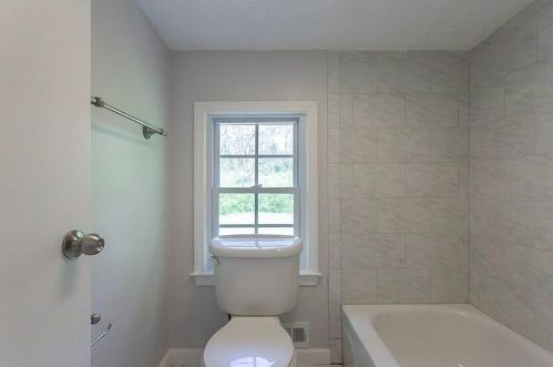 19 Hidden Lk Ct, Stockbridge GA 30281-1200 exterior